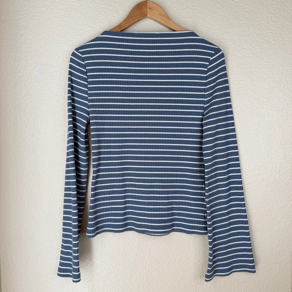 LOFT Navy and White Ribbed Striped Long-Sleeve Top size Large - Picture 2 of 5